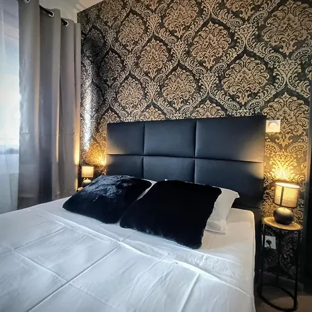 Le Clos Des Roses Bed & Breakfast